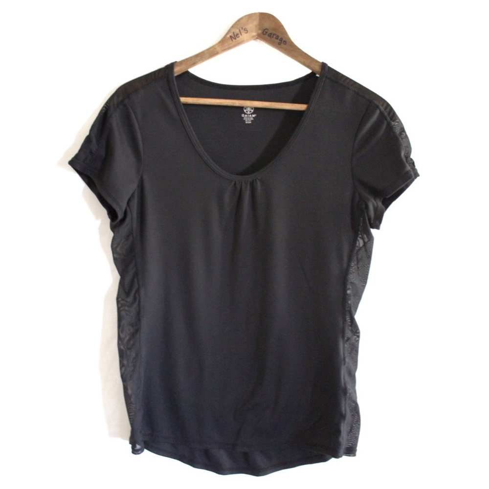 GAIAM Sheer Sides Workout Top Small Preowned
